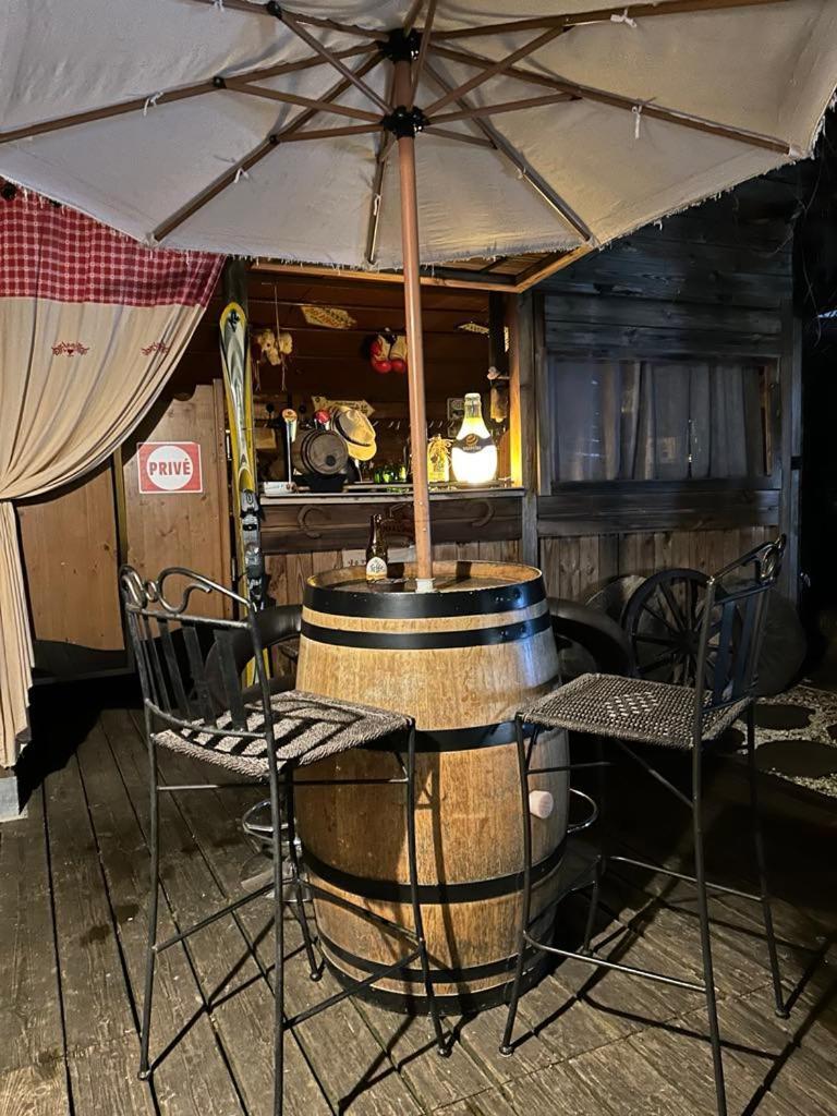 A La Marc'Quize Chambres D'Hotes, Petit Dejeuner Compris, Avec Piscine A Debordement En Exterieur, Bain Nordique A 38 Degres En Prestation Supplement Sur Reservation Horaire Anticipee 1 Place De Parking Gratuite Sur Place Mouxy Zewnętrze zdjęcie