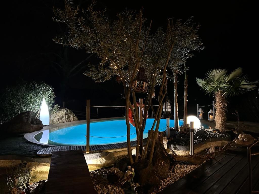 A La Marc'Quize Chambres D'Hotes, Petit Dejeuner Compris, Avec Piscine A Debordement En Exterieur, Bain Nordique A 38 Degres En Prestation Supplement Sur Reservation Horaire Anticipee 1 Place De Parking Gratuite Sur Place Mouxy Zewnętrze zdjęcie